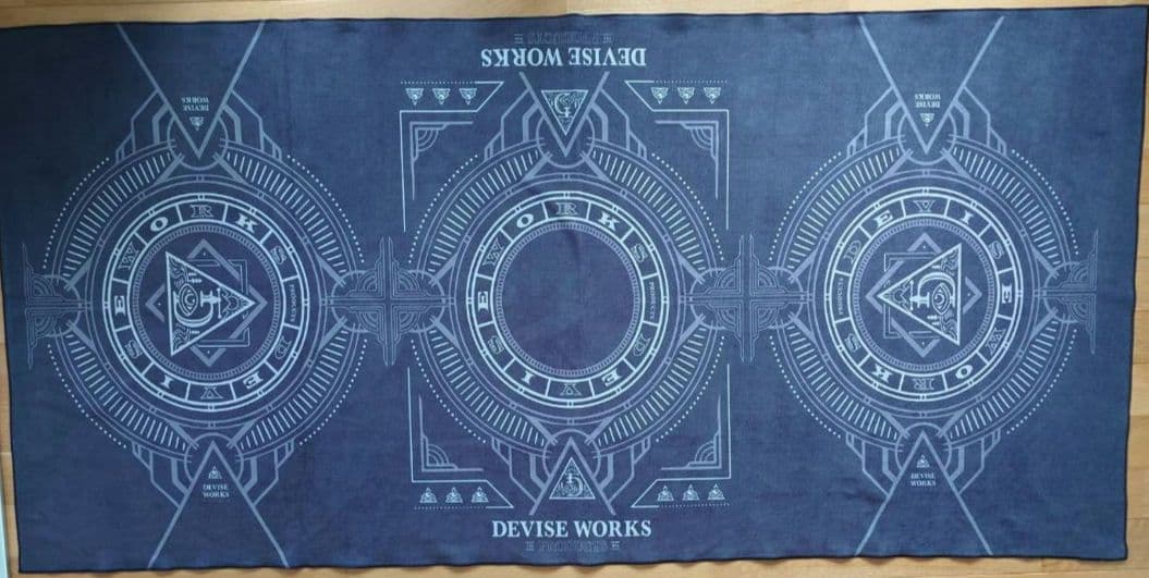 DEVISE WORKS デバイスワークス　紋章柄　ビックタオル