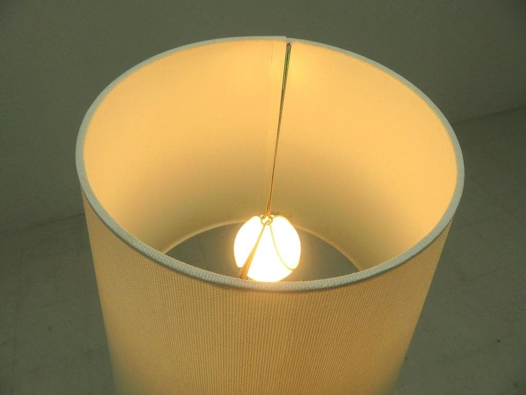 展示品　カリモク　ドラドラ　北欧　オーク材　ソファ 照明付き　ラウンジチェア