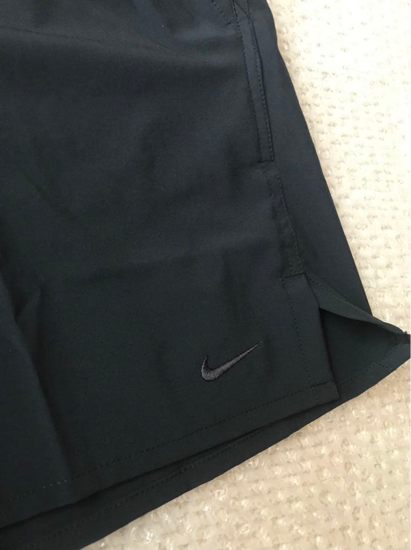 ナイキ NIKE トレーニングパンツ　ランニングパンツ　ショートパンツ