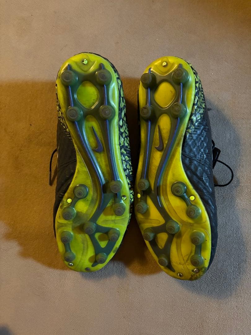 NIKEハイパーヴェノム 28cm