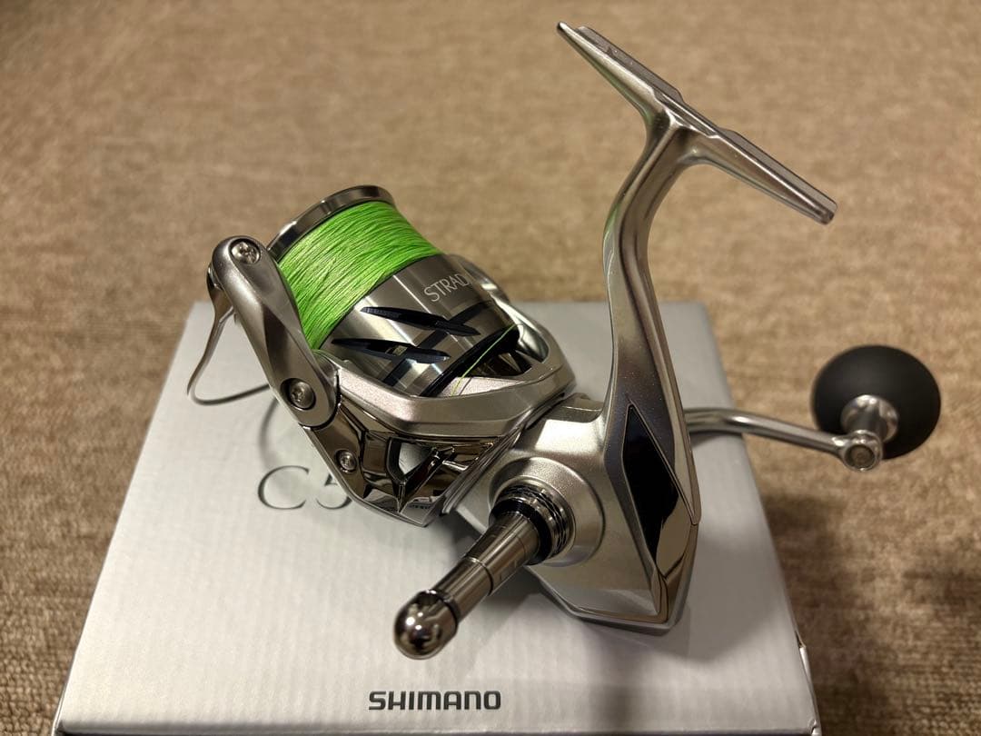 シマノ　23ストラディック C5000XG 使用回数1回 美品