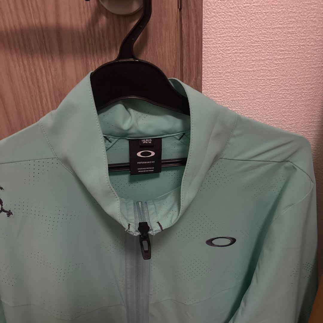 オークリーoakley薄手春ジャケットおすすめMサイズスポーツゴルフ薄グリーン