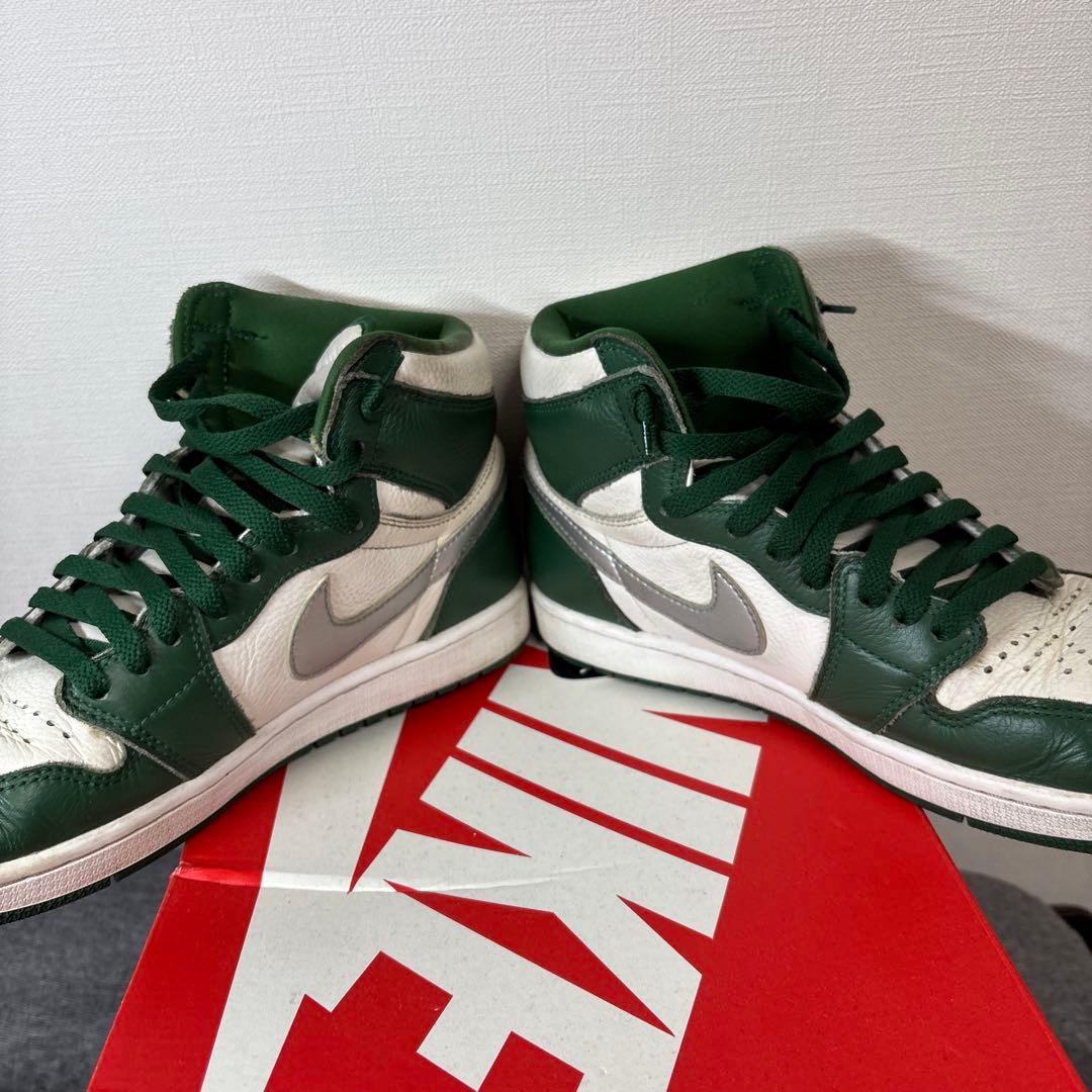 Air Jordan 1 Retro High OG グリーン/ホワイト 28