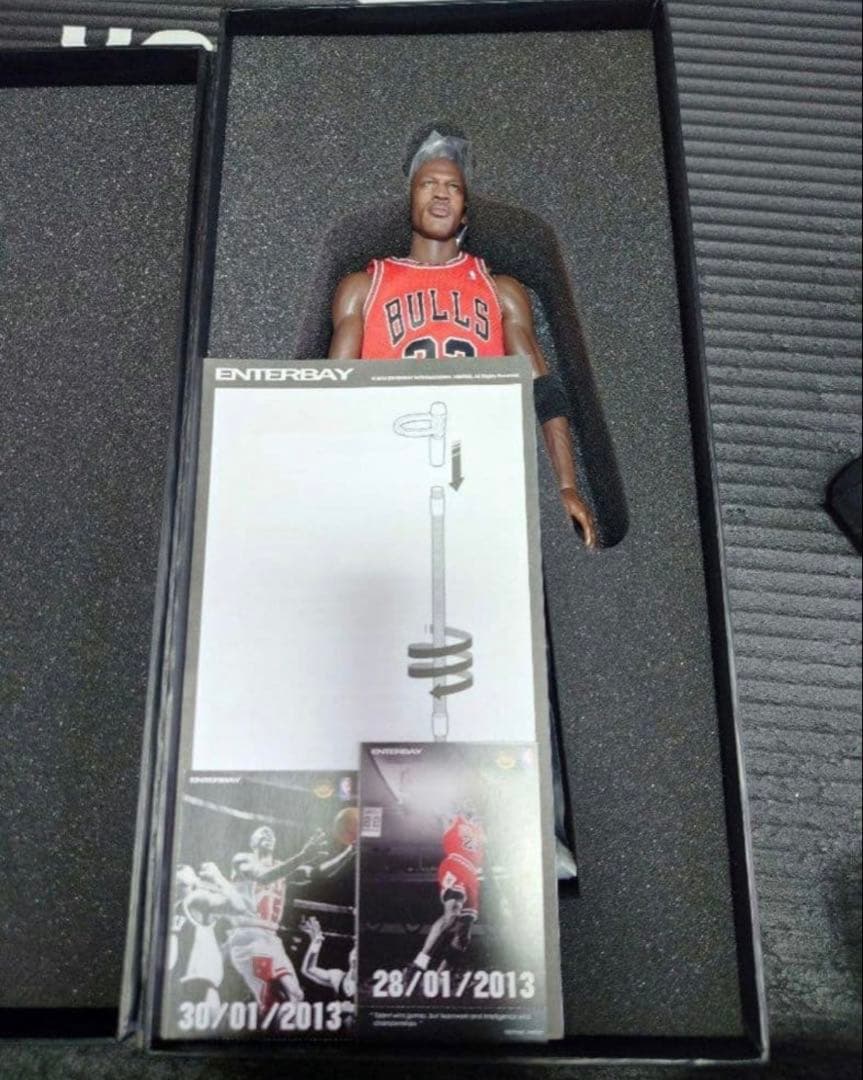 エンターベイ1/6リアルマスターピースNBAマイケルジョーダン シカゴブルズ 赤