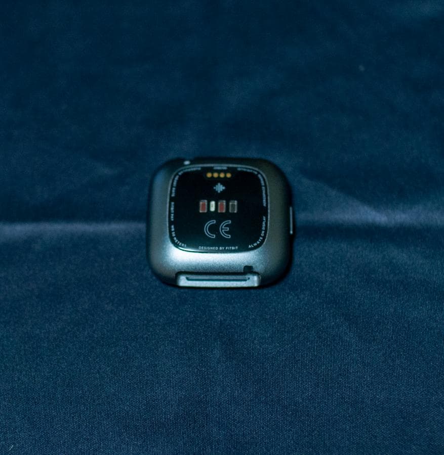 その他 fitbit Versa 2